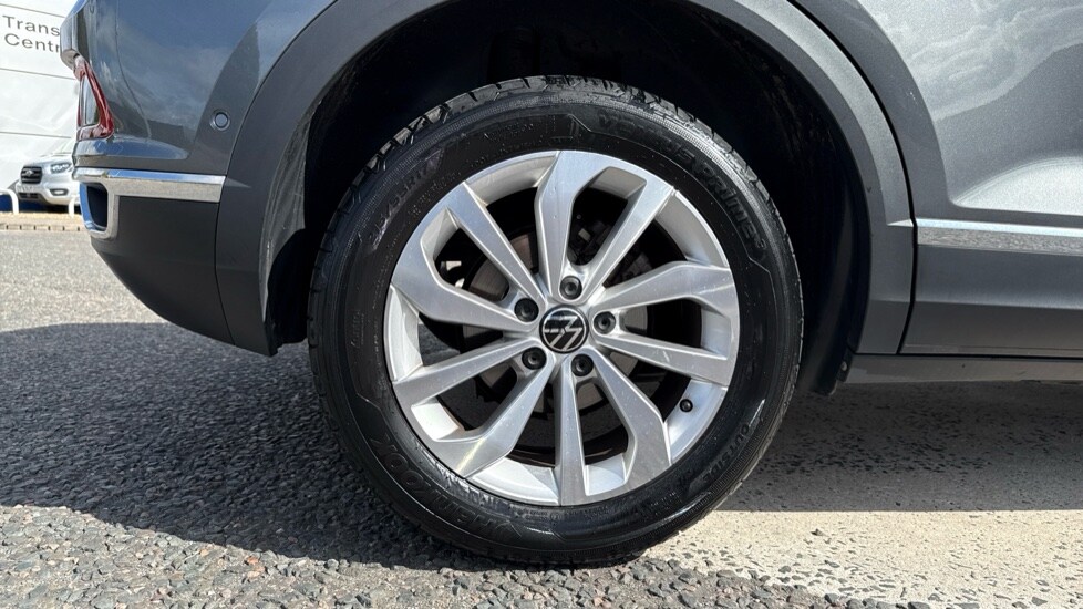 Used Volkswagen T-Roc 2023 for sale - 76096023: Photo 5