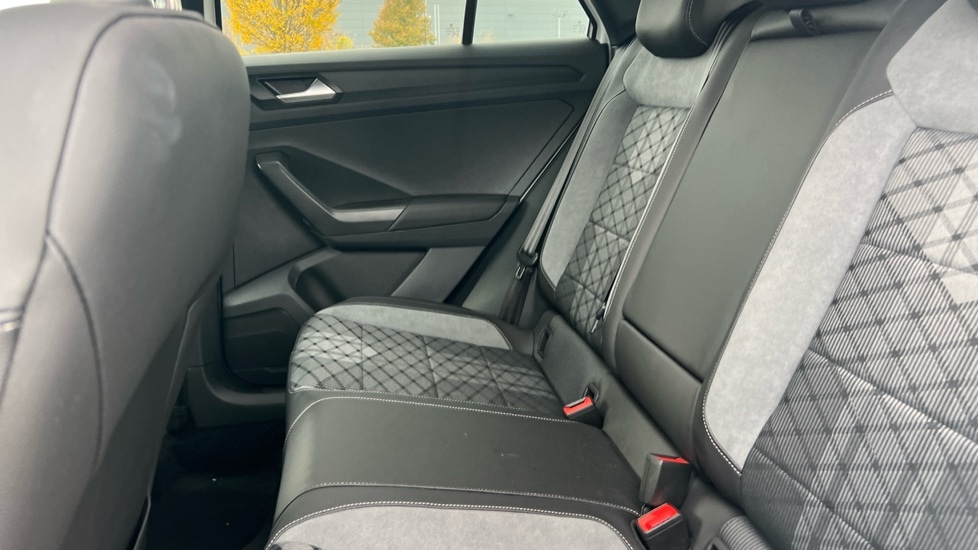 Used Volkswagen T-Roc 2025 for sale - 76717495: Photo 14