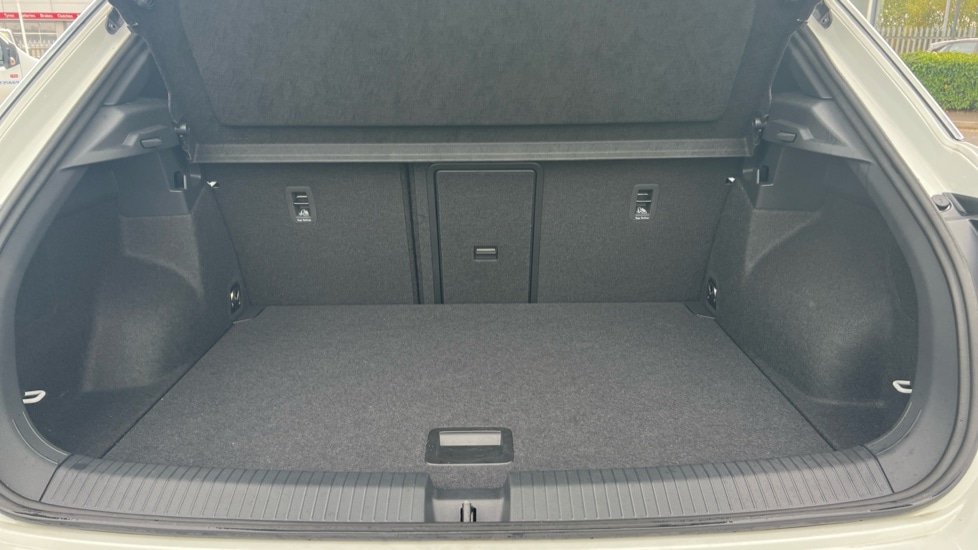 Used Volkswagen T-Roc 2025 for sale - 76717495: Photo 15