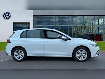 Used Volkswagen Golf 2023 for sale - 76684204: Photo