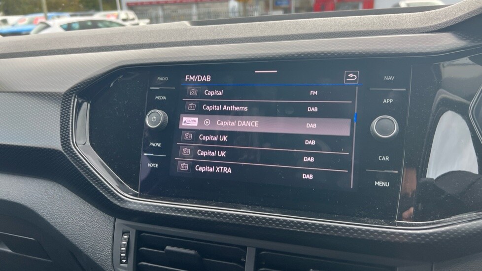 Used Volkswagen T-Cross 2023 for sale - 76563773: Photo 25