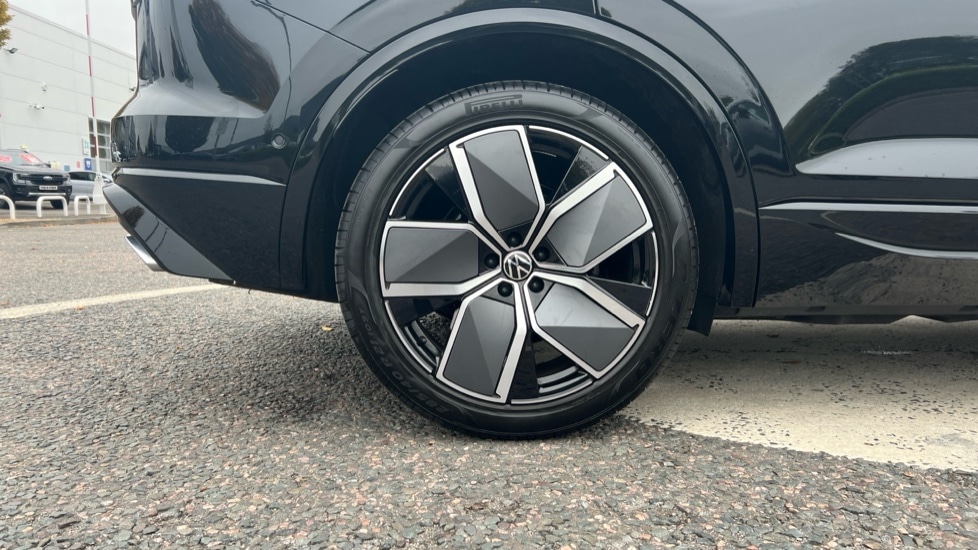 Used Volkswagen Touareg 2025 for sale - 77075607: Photo 19