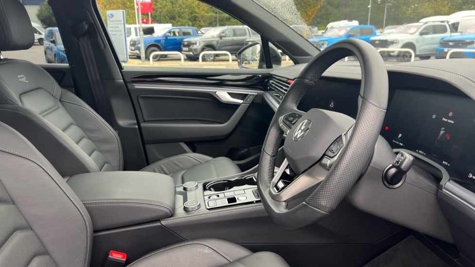 Used Volkswagen Touareg 2025 for sale - 77075607: Photo 26