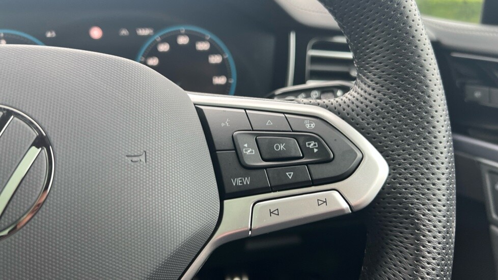 Used Volkswagen Touareg 2025 for sale - 77075607: Photo 29