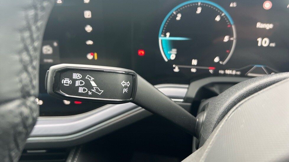 Used Volkswagen Touareg 2025 for sale - 77075607: Photo 32