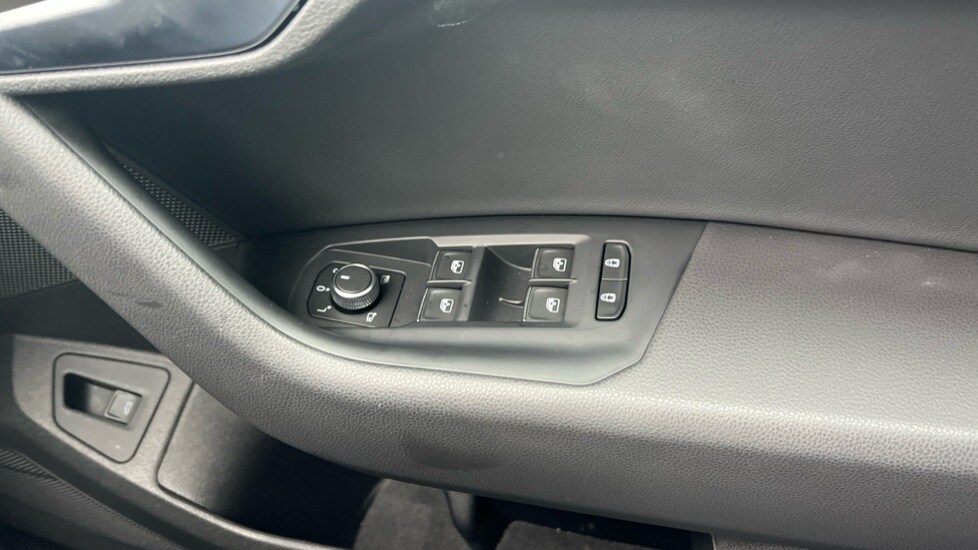 Used Volkswagen Touareg 2025 for sale - 77075607: Photo 36