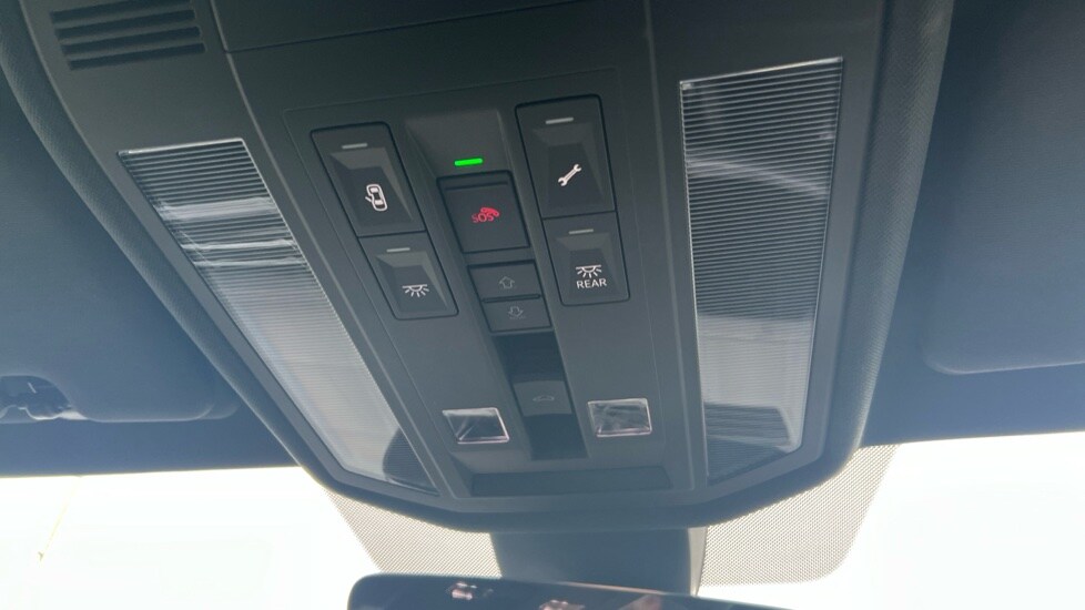 Used Volkswagen Touareg 2025 for sale - 77075607: Photo 37