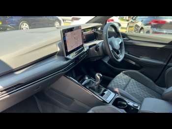Used Volkswagen Golf 2024 for sale - 74962888: Photo