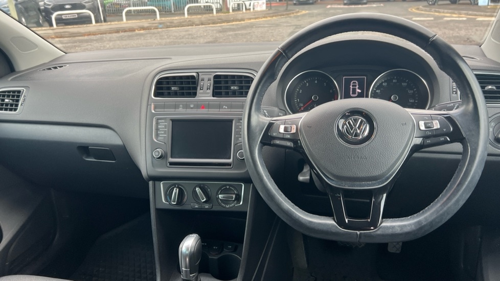 Used Volkswagen Polo 2017 for sale - 76552501: Photo 12