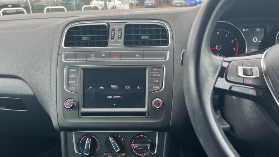 Used Volkswagen Polo 2017 for sale - 76552501: Photo 13