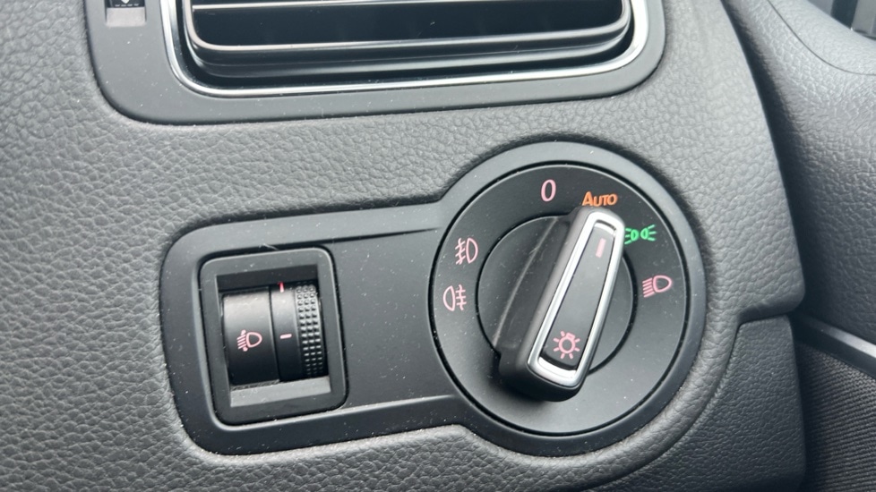 Used Volkswagen Polo 2017 for sale - 76552501: Photo 42