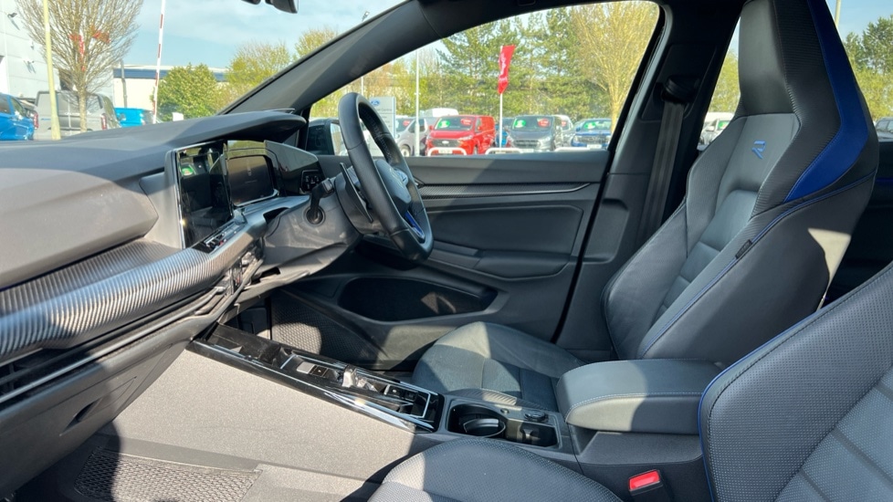 Used Volkswagen Golf 2023 for sale - 76501369: Photo 28