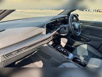 Used Volkswagen Golf 2023 for sale - 76501369: Photo