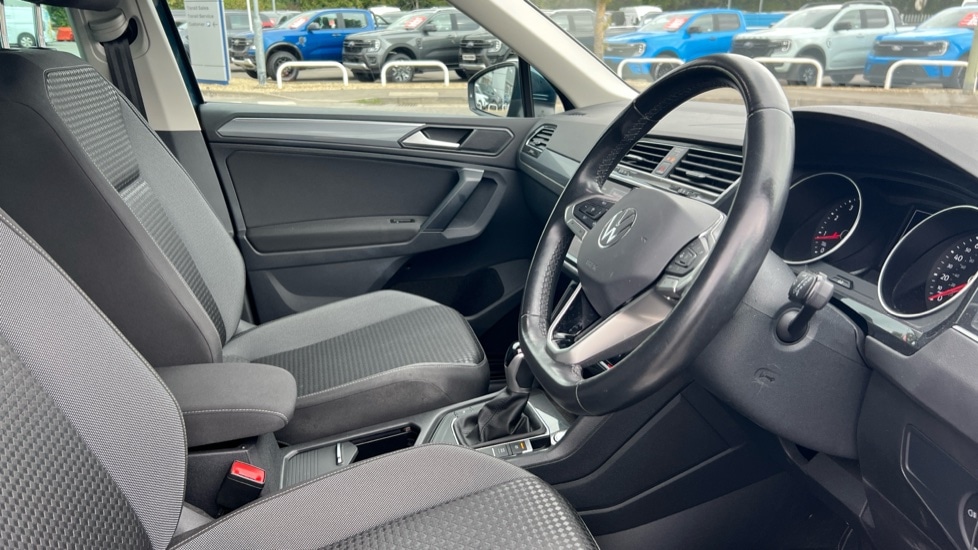 Used Volkswagen Tiguan 2022 for sale - 76008090: Photo 26