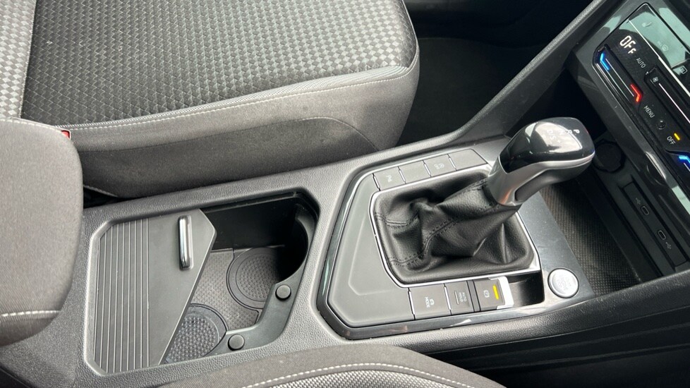 Used Volkswagen Tiguan 2022 for sale - 76008090: Photo 35