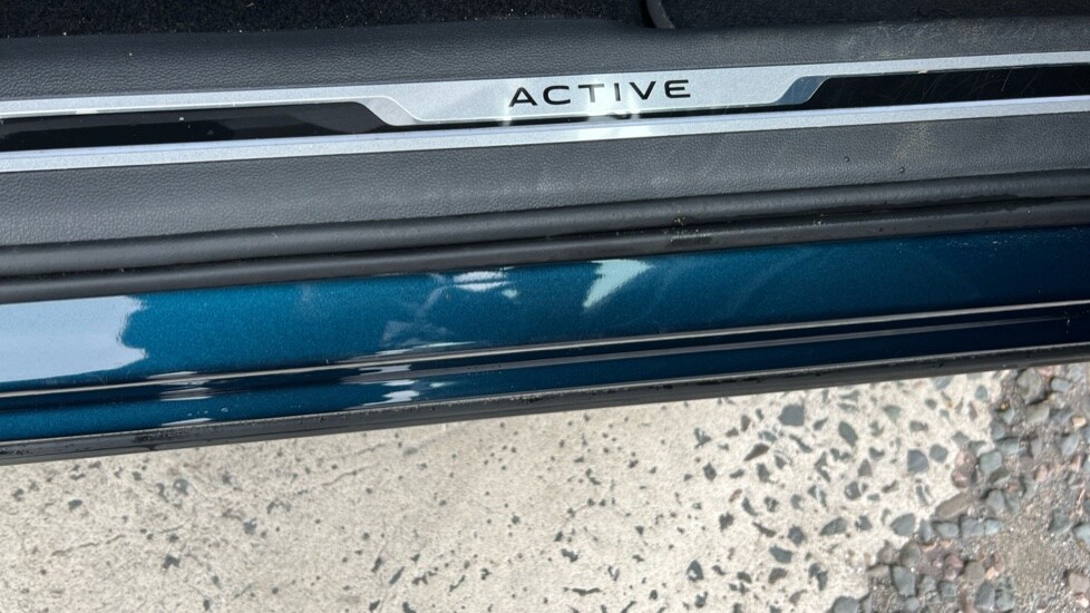 Used Volkswagen Tiguan 2022 for sale - 76008090: Photo 40