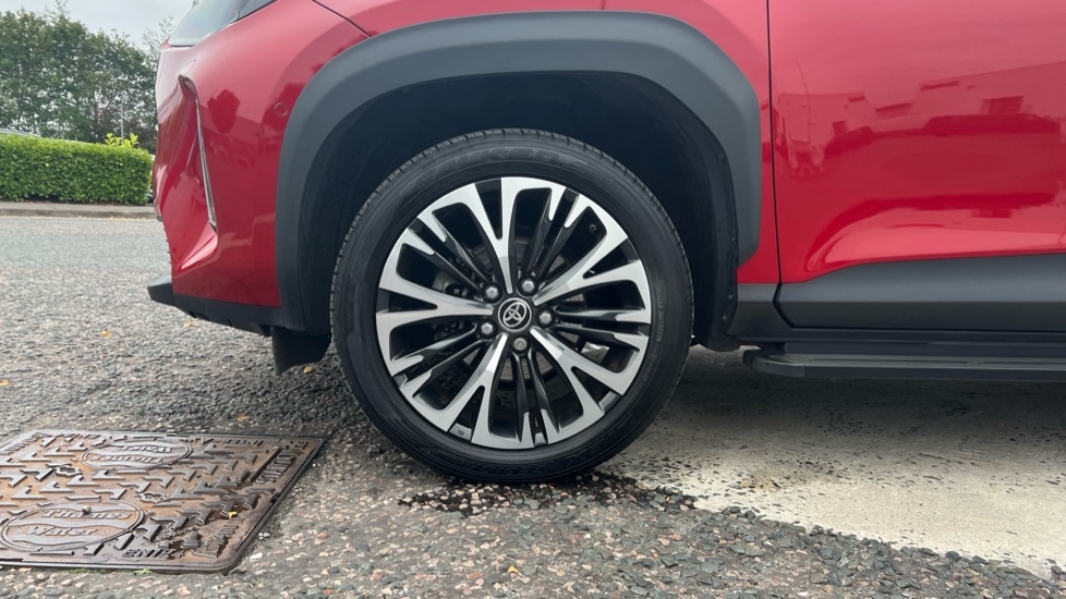 Used Toyota Yaris Cross 2024 for sale - 76234134: Photo 18