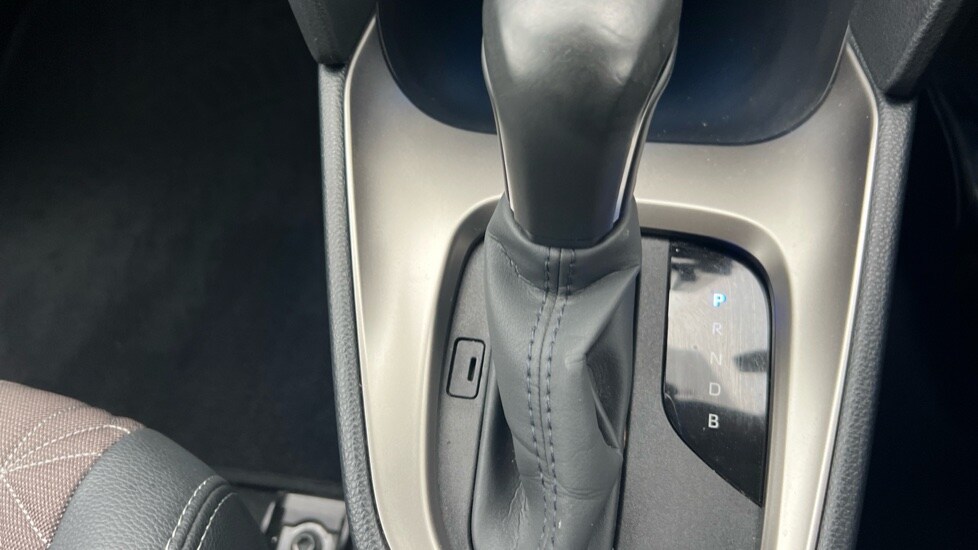 Used Toyota Yaris Cross 2024 for sale - 76234134: Photo 29