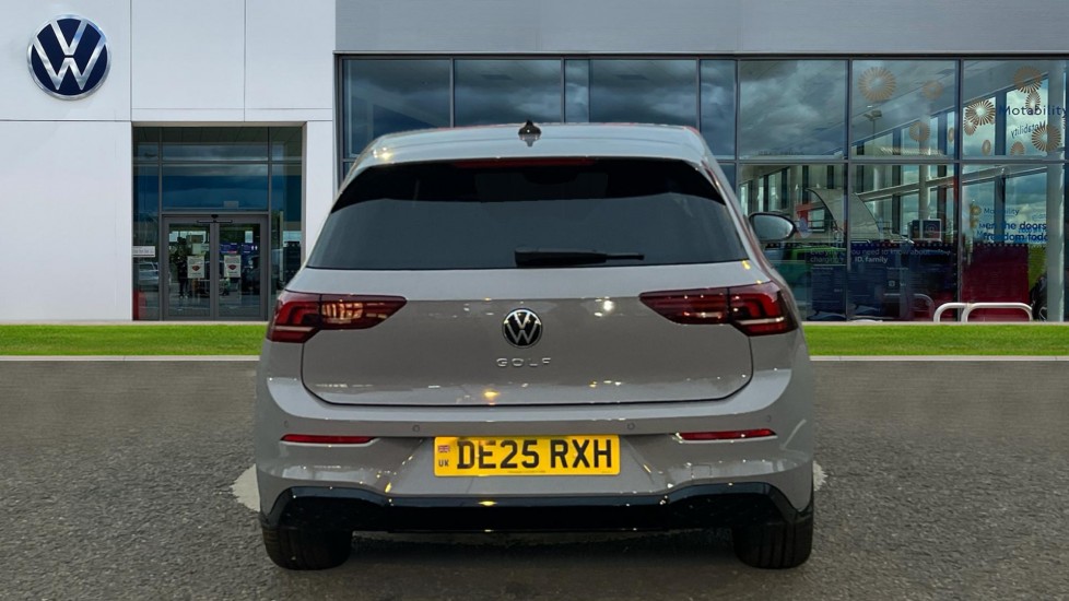 Used Volkswagen Golf 2025 for sale - 77067936: Photo 11