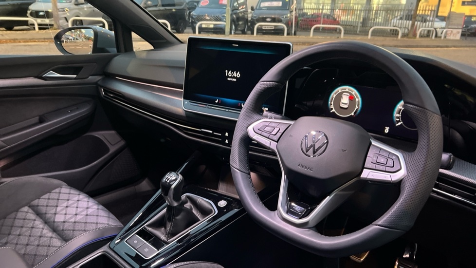 Used Volkswagen Golf 2025 for sale - 77067936: Photo 27