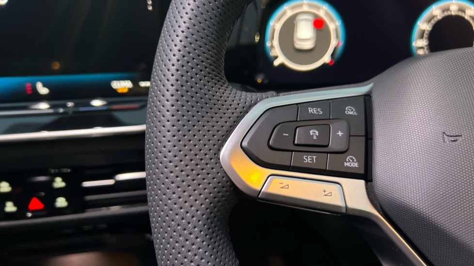 Used Volkswagen Golf 2025 for sale - 77067936: Photo 31