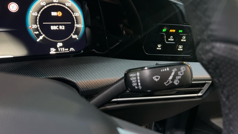 Used Volkswagen Golf 2025 for sale - 77067936: Photo 32