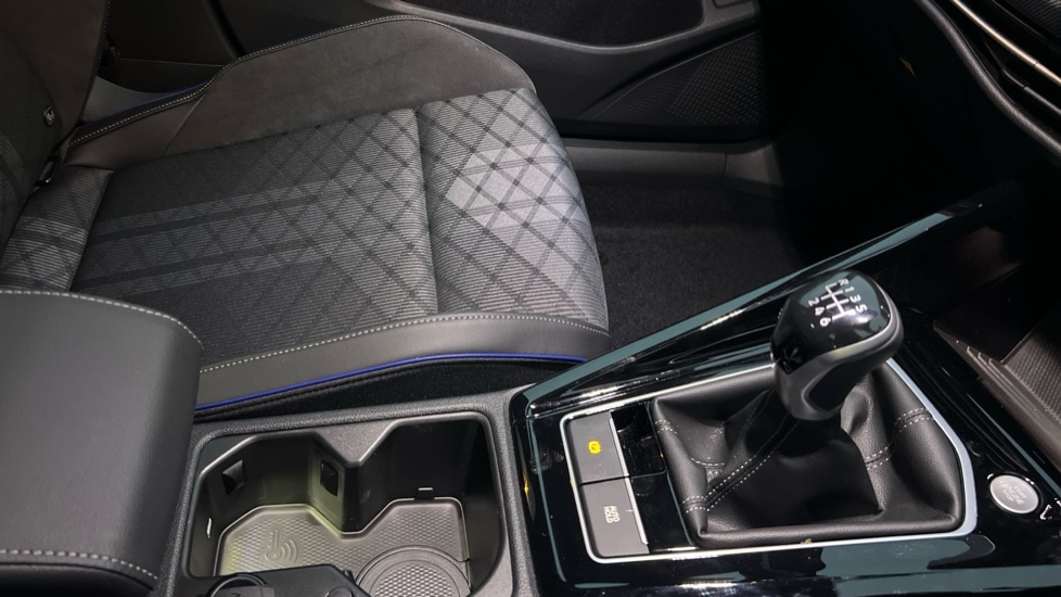 Used Volkswagen Golf 2025 for sale - 77067936: Photo 35