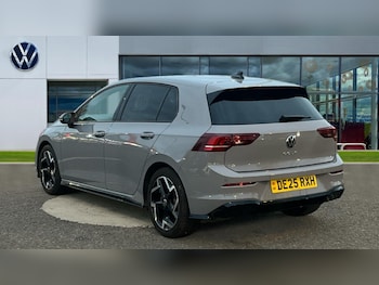 Used Volkswagen Golf 2025 for sale - 77067936: Photo