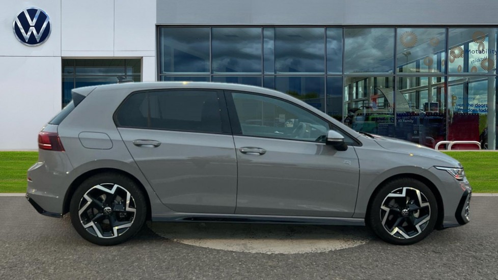 Used Volkswagen Golf 2025 for sale - 77067936: Photo 4