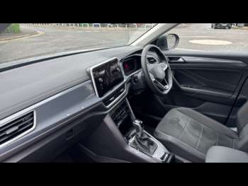 Used Volkswagen T-Roc 2024 for sale - 74967948: Photo