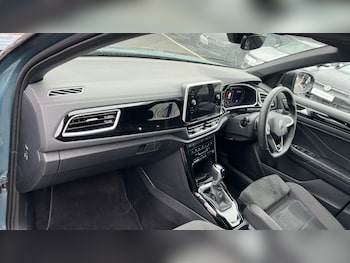 Used Volkswagen T-Roc 2025 for sale - 76575035: Photo