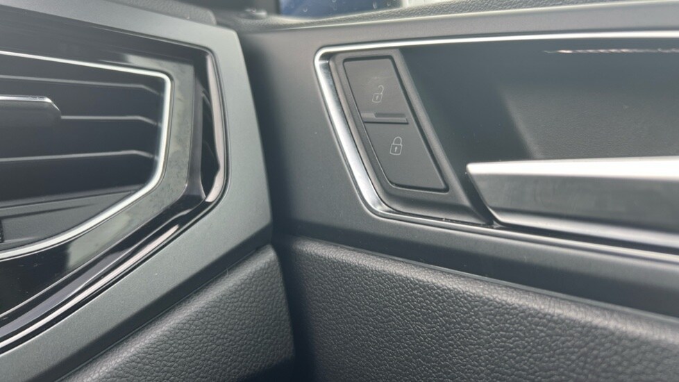 Used Volkswagen Polo 2024 for sale - 76297563: Photo 46