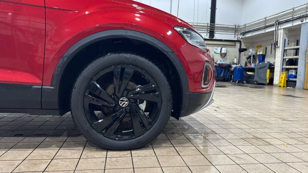 Used Volkswagen T-Roc 2025 for sale - 76927836: Photo 19