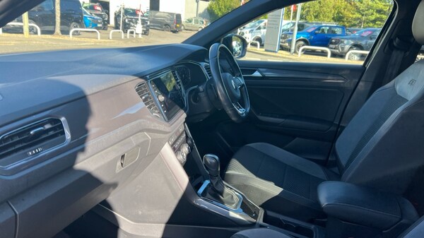 Used Volkswagen T-Roc 2021 for sale - 76067043: Photo 2