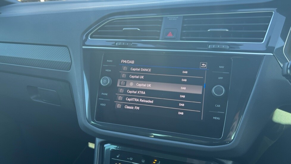 Used Volkswagen Tiguan 2022 for sale - 76067102: Photo 24