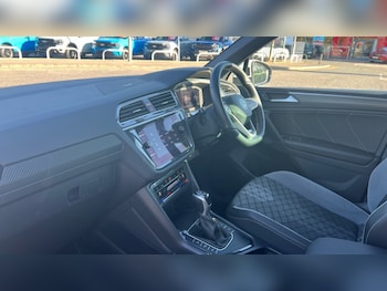 Used Volkswagen Tiguan 2022 for sale - 76067102: Photo 2