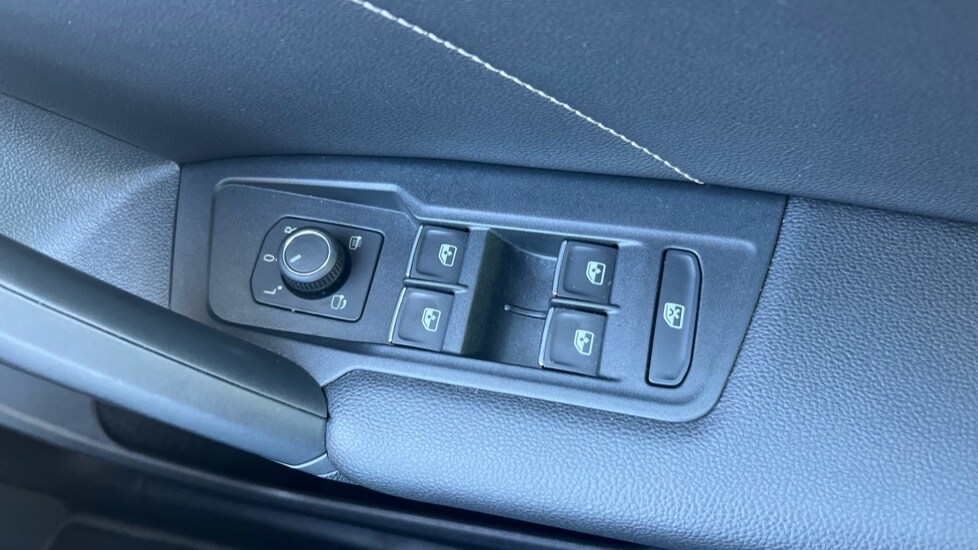 Used Volkswagen Tiguan 2022 for sale - 76067102: Photo 37
