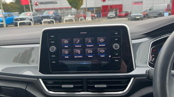Used Volkswagen T-Roc 2022 for sale - 76140102: Photo 13