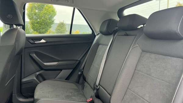 Used Volkswagen T-Roc 2022 for sale - 76140102: Photo 15