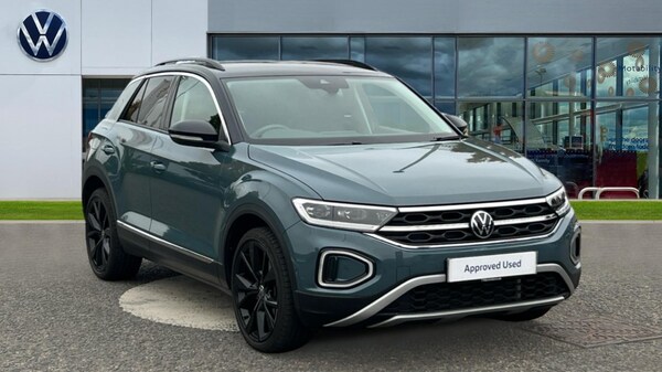Used Volkswagen T-Roc 2022 for sale - 76140102: Photo 1