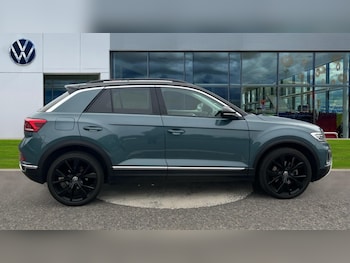 Used Volkswagen T-Roc 2022 for sale - 76140102: Photo 4