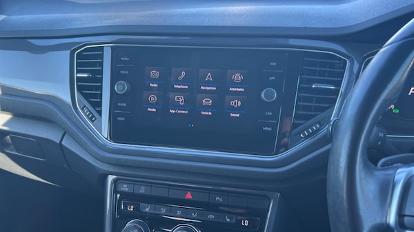 Used Volkswagen T-Roc 2021 for sale - 76067044: Photo 13
