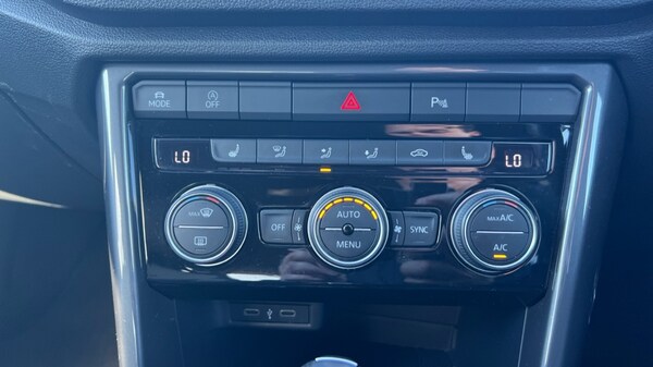 Used Volkswagen T-Roc 2021 for sale - 76067044: Photo 34