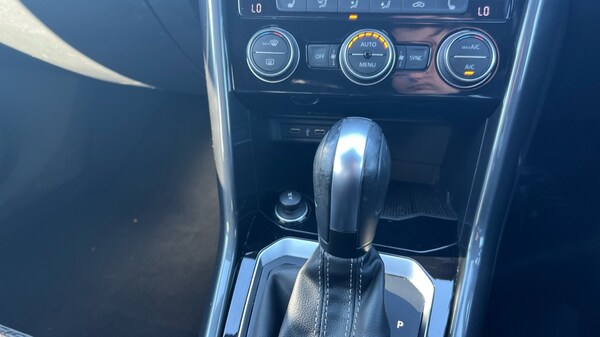 Used Volkswagen T-Roc 2021 for sale - 76067044: Photo 36