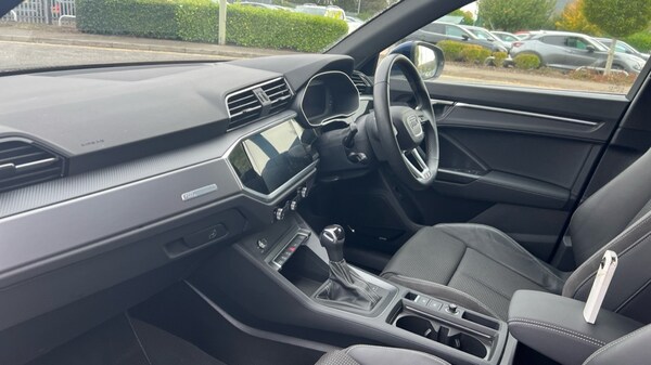 Used Audi Q3 2022 for sale - 76112050: Photo 2