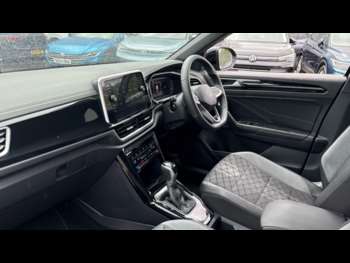 Used Volkswagen T-Roc 2024 for sale - 74996206: Photo