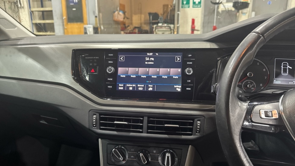 Used Volkswagen Polo 2018 for sale - 76983988: Photo 21