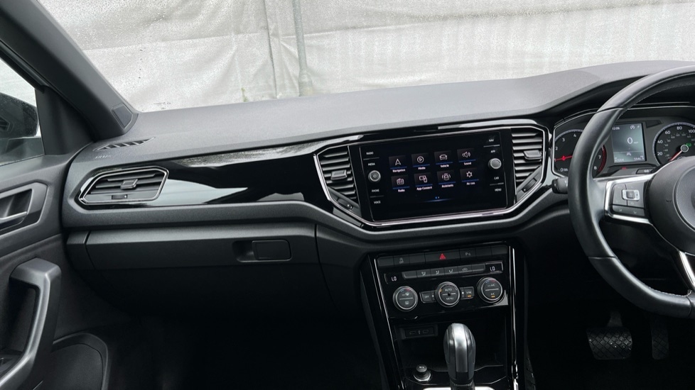 Used Volkswagen T-Roc 2021 for sale - 76501602: Photo 12