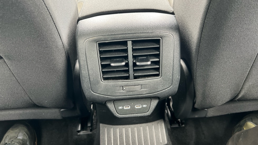 Used Volkswagen T-Roc 2021 for sale - 76501602: Photo 34