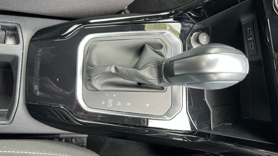 Used Volkswagen T-Roc 2021 for sale - 76501602: Photo 35